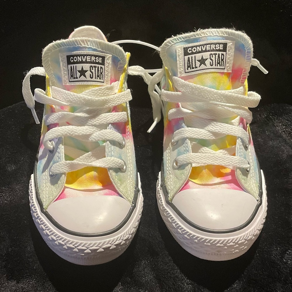Kids Converse - Picture 3 of 5